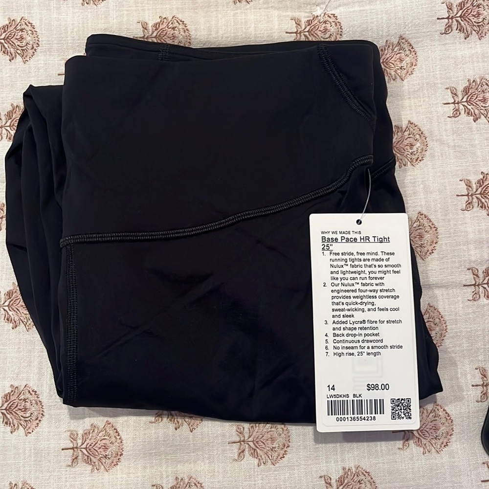 Lululemon base pace 25 in